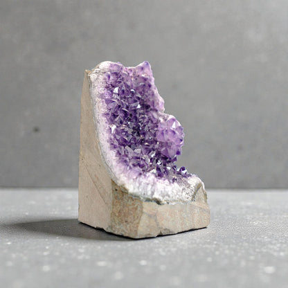 Emporion Gems

AAA
 
Grade
 
Uruguayan
 
Amethyst
 
Cluster
 
4-5
 
lb
 
-
 
Premium