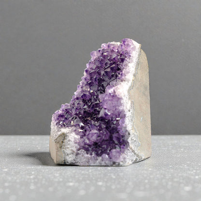 This premium AAA grade Uruguayan amethyst cluster (4-5 lb) carries the glow of natural crystals from Uruguay with exceptional color depth and clarity. 4.5" to 9" H
